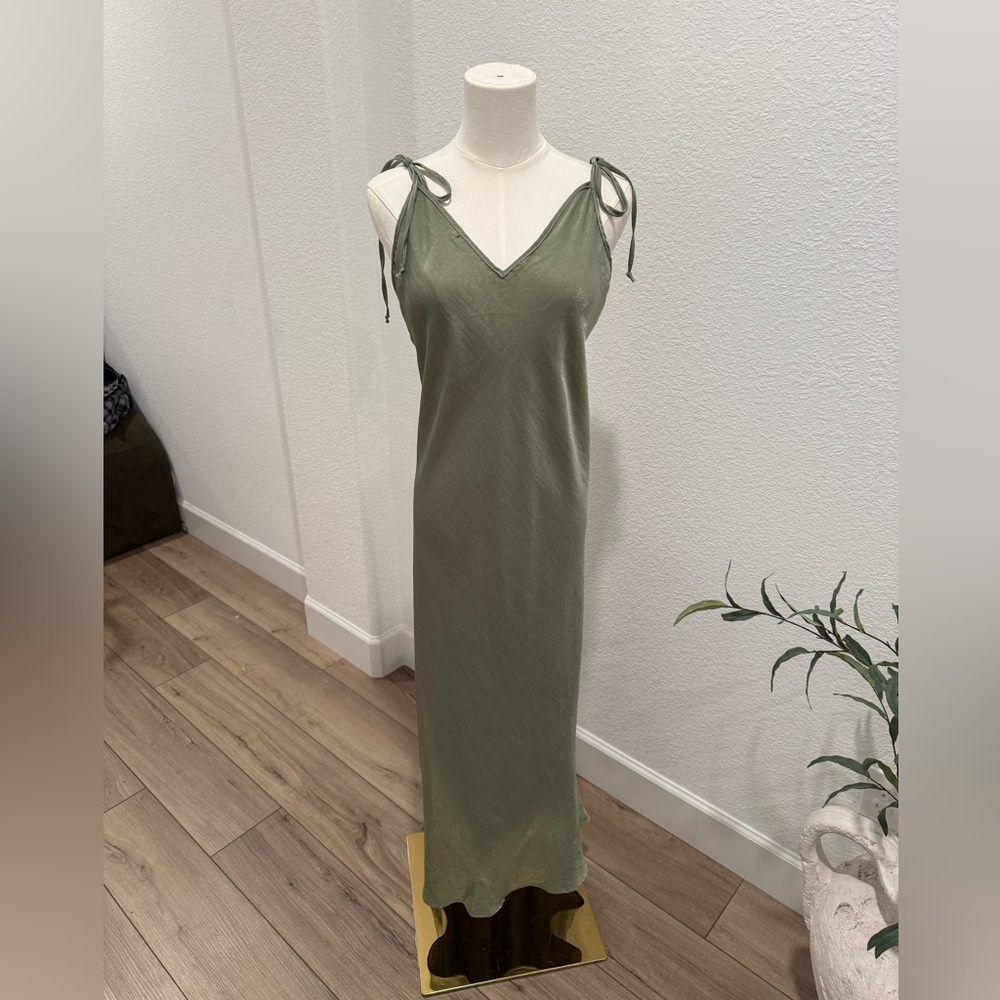 Free People Green Satin Elegant Green Slip Dress size‎ medium